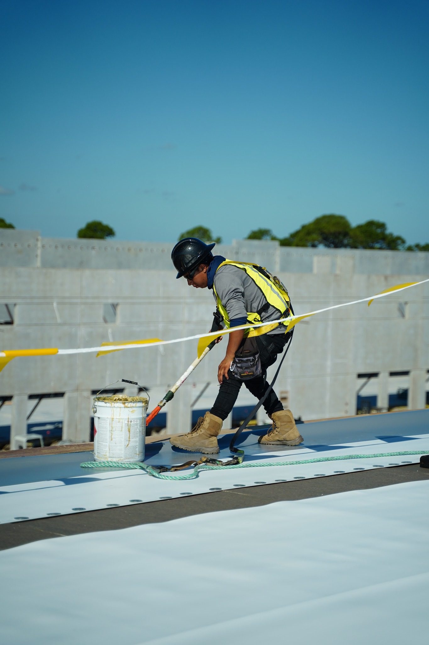 Fix Roofing expert cleaning a roof in tampa fl