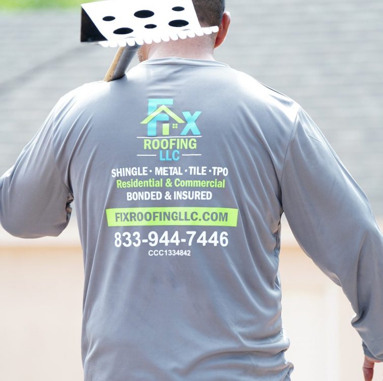 Professional roofing expert